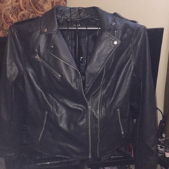 ❌SOLD❌               TORRID LEATHER MOTTJACKET - Picture 5 of 7